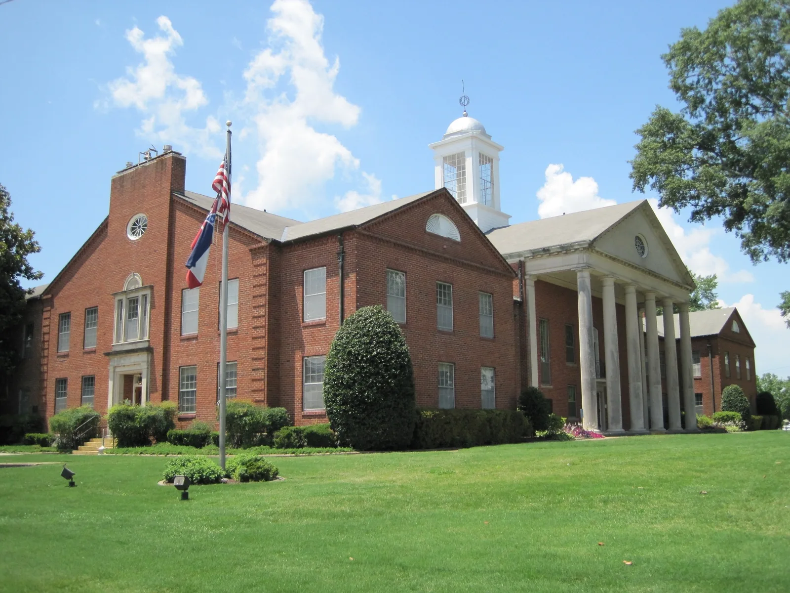 Desoto County Mississippi courthouse in Hernando