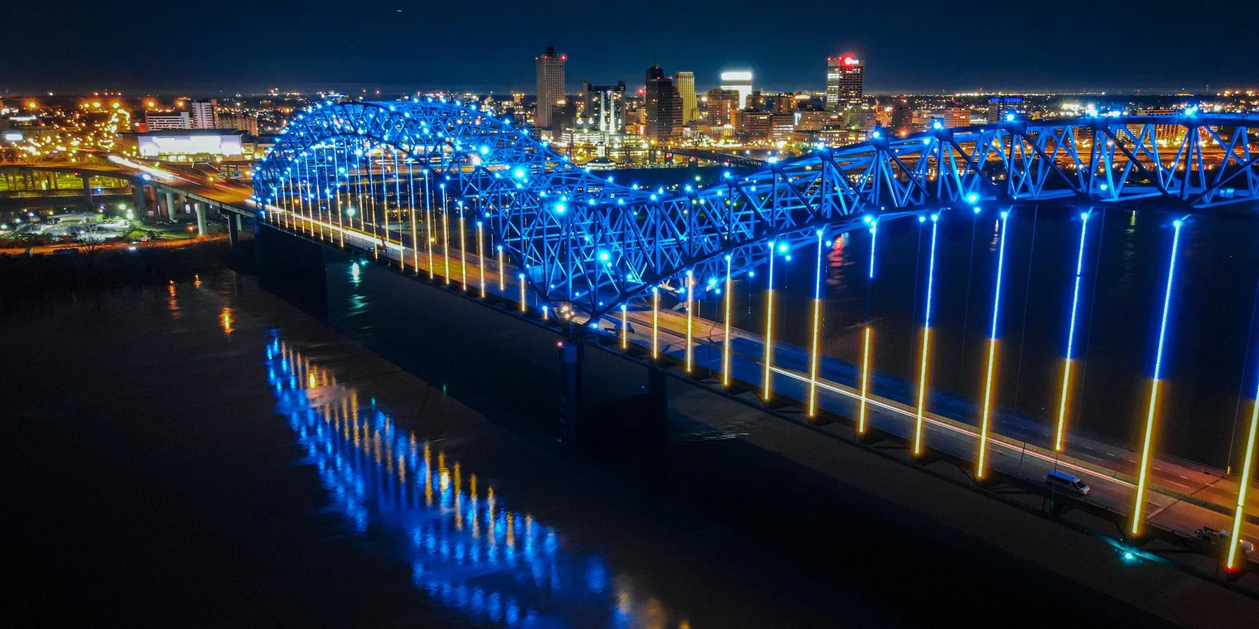 Memphis Tennessee skyline